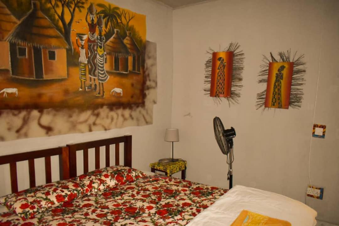 Casa Hotel Sinkiling Gambia Serrekunda Eksteriør billede