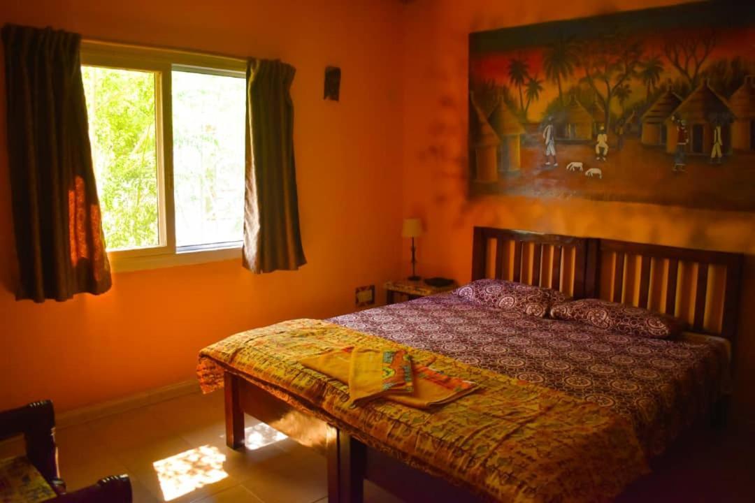 Casa Hotel Sinkiling Gambia Serrekunda Eksteriør billede